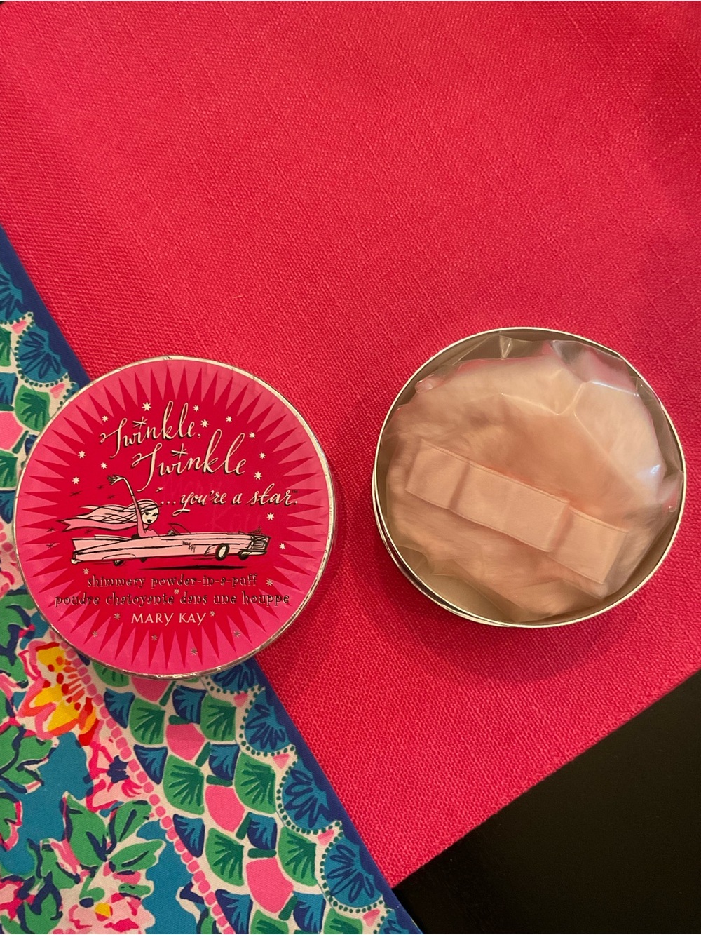 Mary Kay Twinkle Twinkle Shimmery Powder Puff - Bright Pink NEW